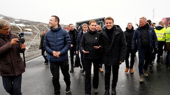 Emmanuel Macron llegó a Groenlandia
