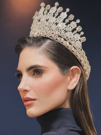 Stephani Abasali, modelo y economista,